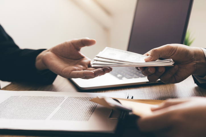 Recovering immigration costs from employees