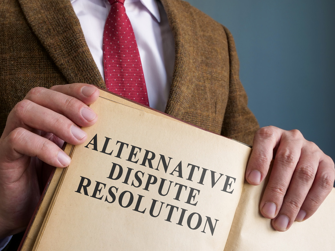 Resolving consumer contract disputes