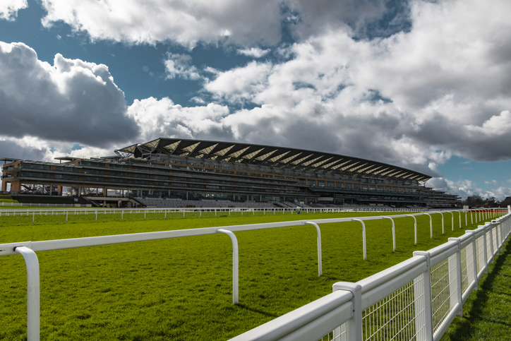 FSP advises Ascot Racecourse on landmark solar rooftop Lease